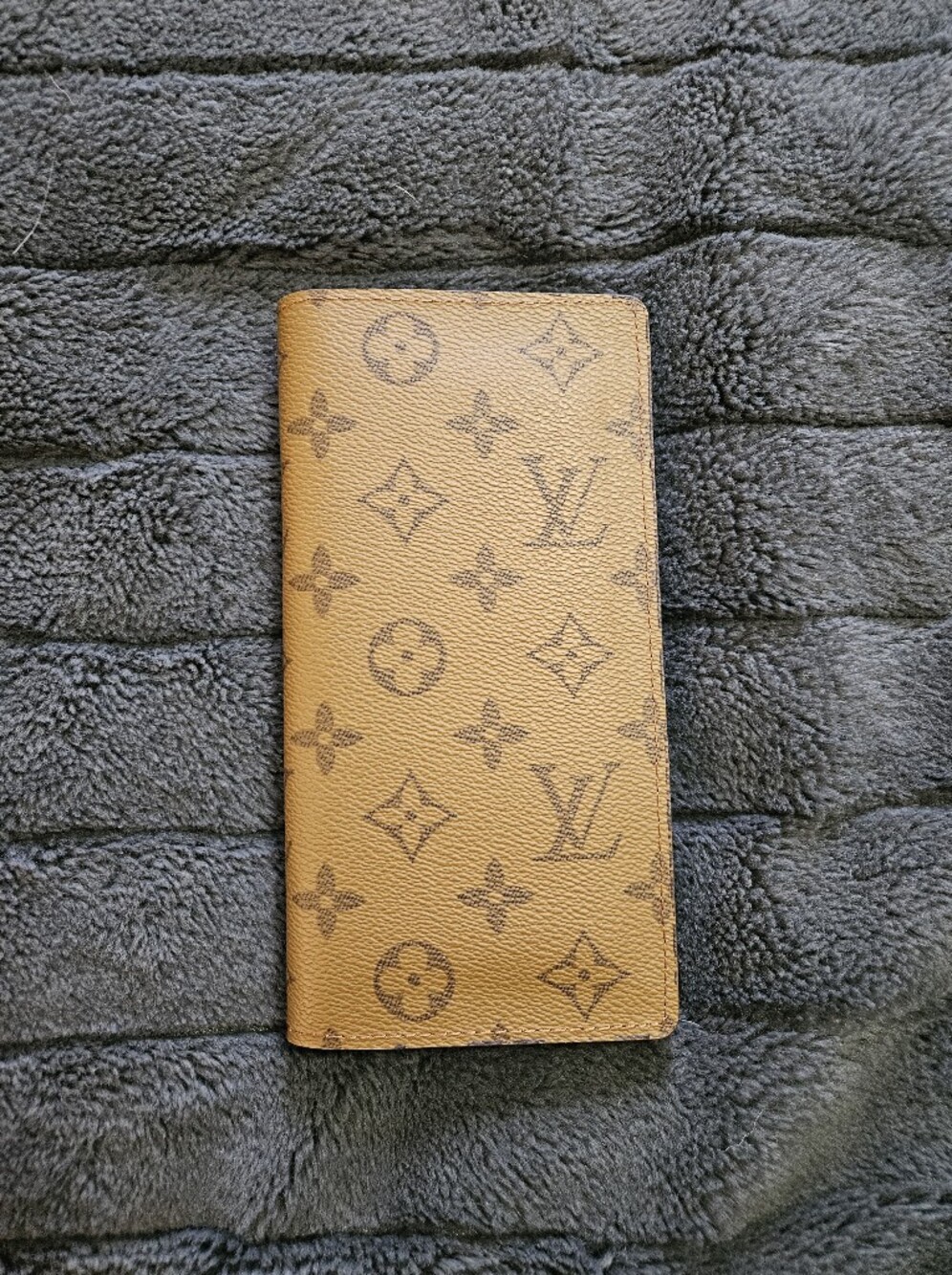 LV Wallet